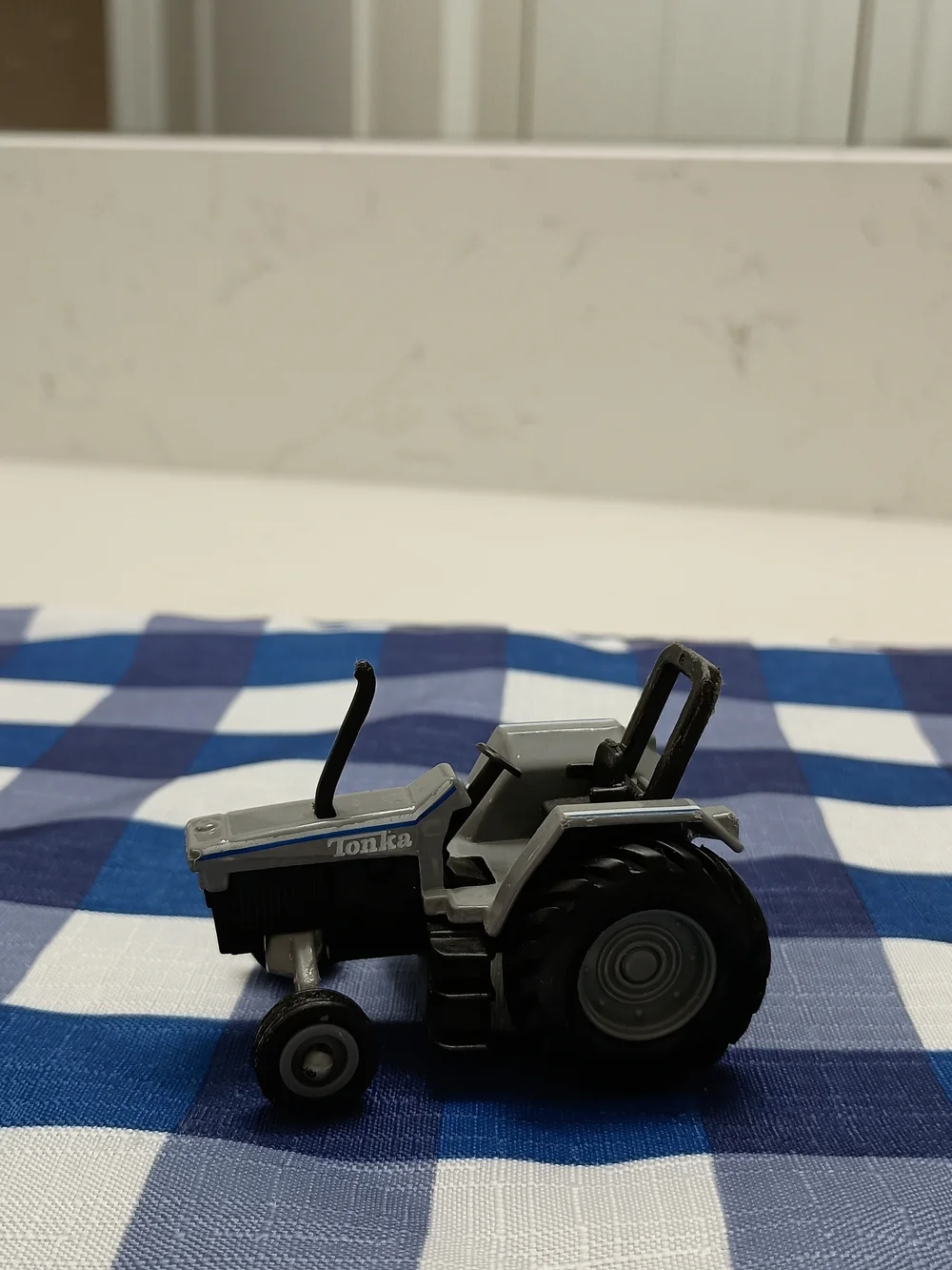 Pre-Owned 2009 Gray Tonka Tractor * By Hasbro * Maistro * Toy